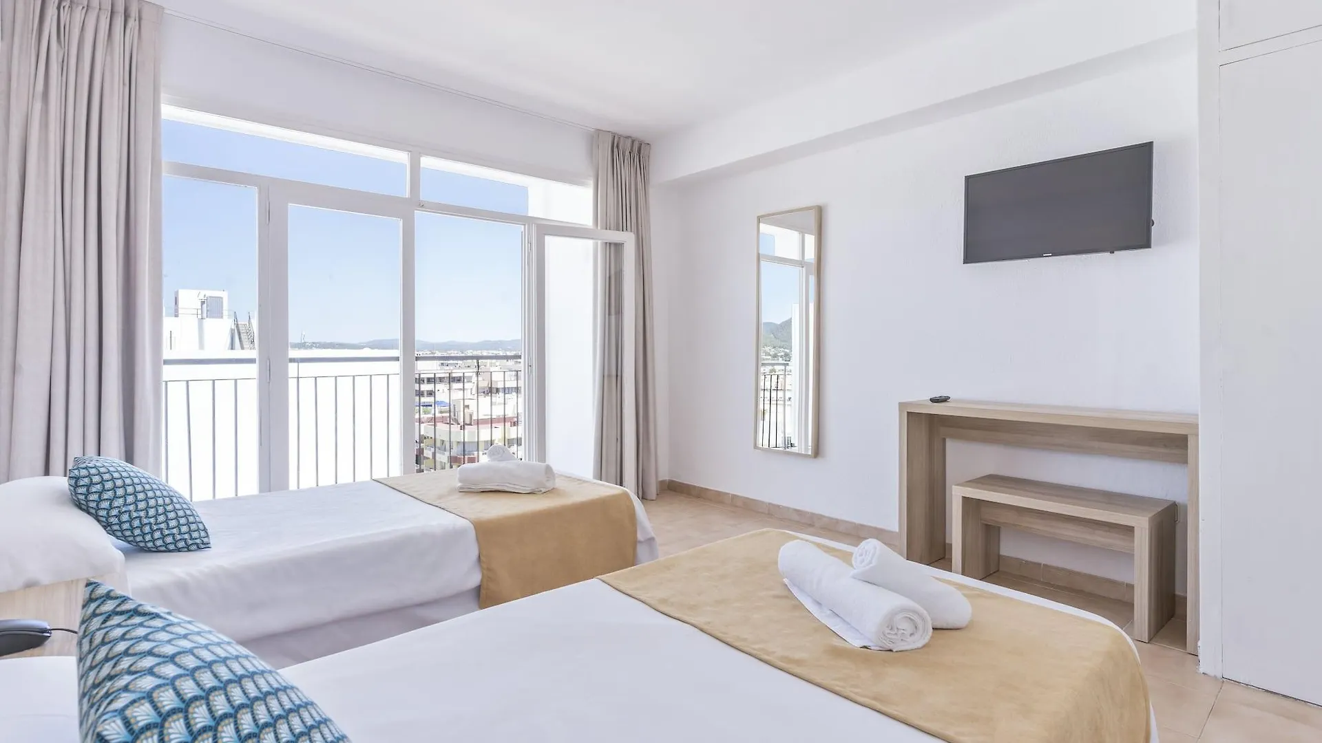 Suncoast Ibiza Hotel - Adults Only - Figueretas 2*,